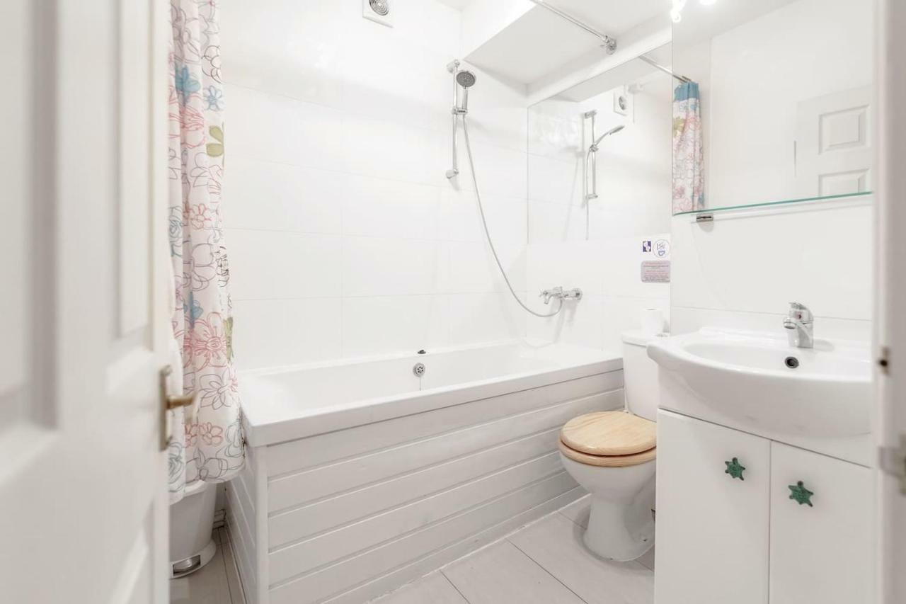 3 Bedroom Garden Flat - Central Location London Bagian luar foto