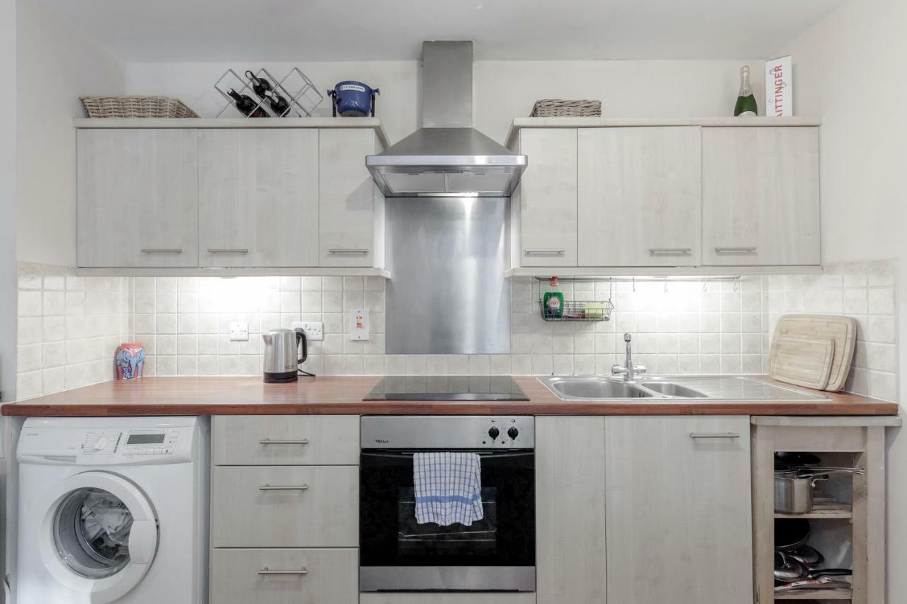 3 Bedroom Garden Flat - Central Location London Bagian luar foto